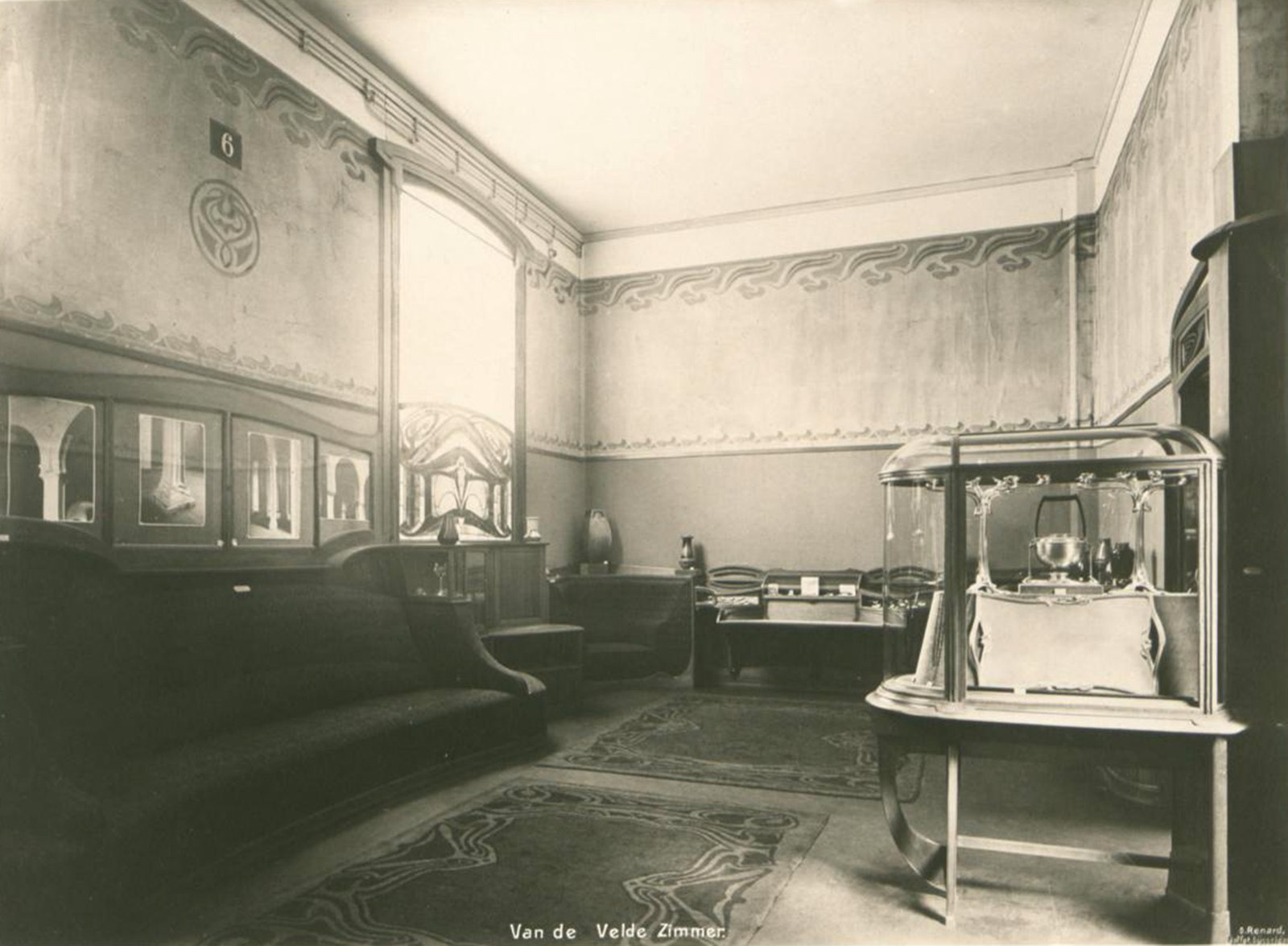 L'Art Nouveau & Gesamtkunstwerk Ligne de Force Plate